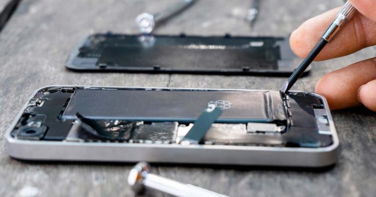Why Experience Matters in Phone Repair Services